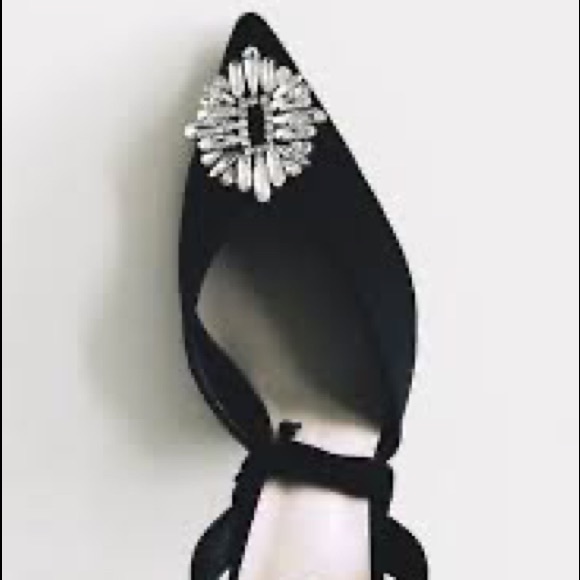 NWT Zara heels with sparkly brooch - Picture 6 of 7
